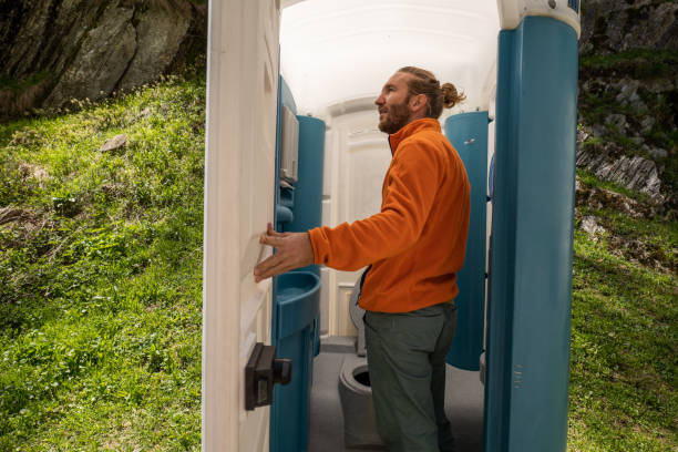 Portable Toilet Options We Offer in Fairport Harbor, OH